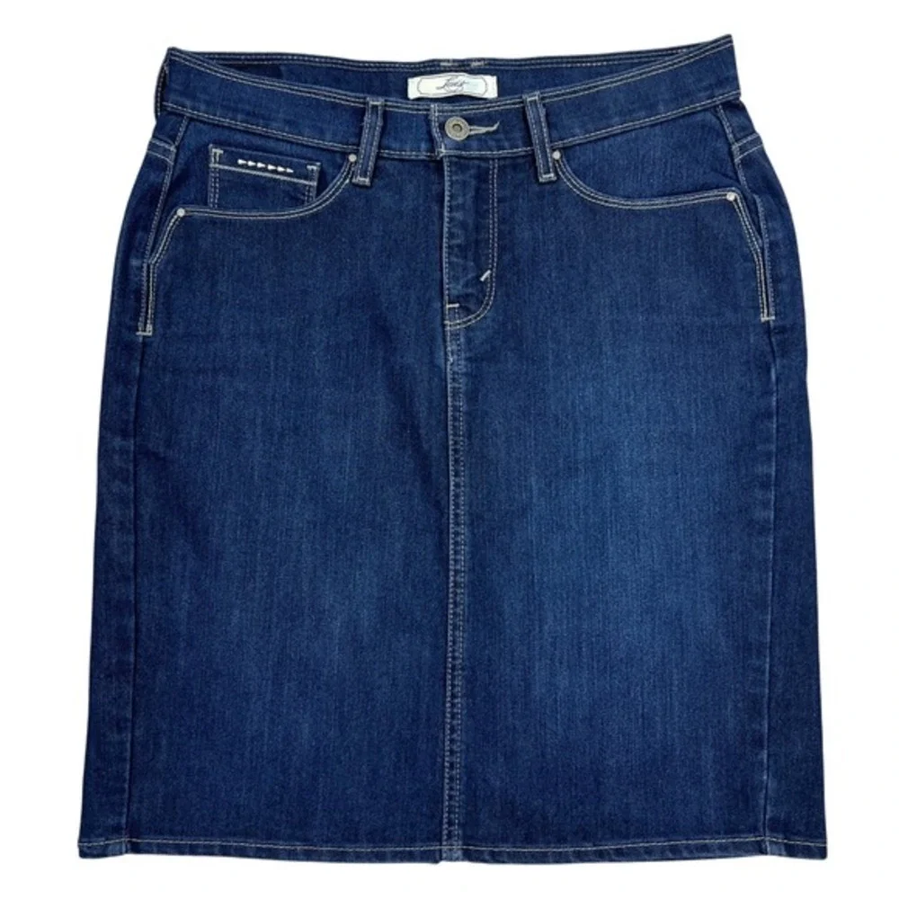 Levis Denim Jean Pencil Skirt Sz 8 Dark Wash Stretch 2010s Classic Trendy Grunge - Picture 1 of 11